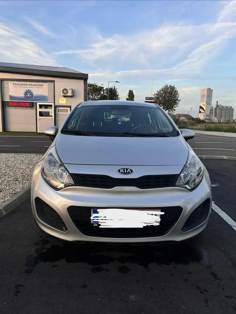 Kia Rio RIO/Titan/1.2/MPI/MT5/85 Silber - 1
