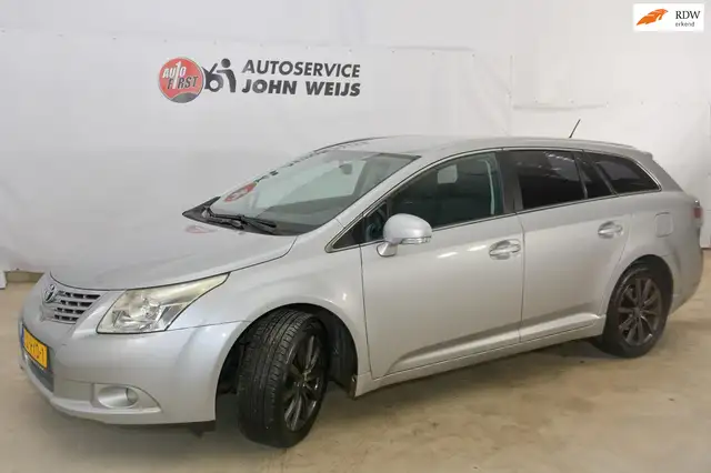 Toyota Avensis Wagon 1.8 VVTi trekhaak, cruise control, airco