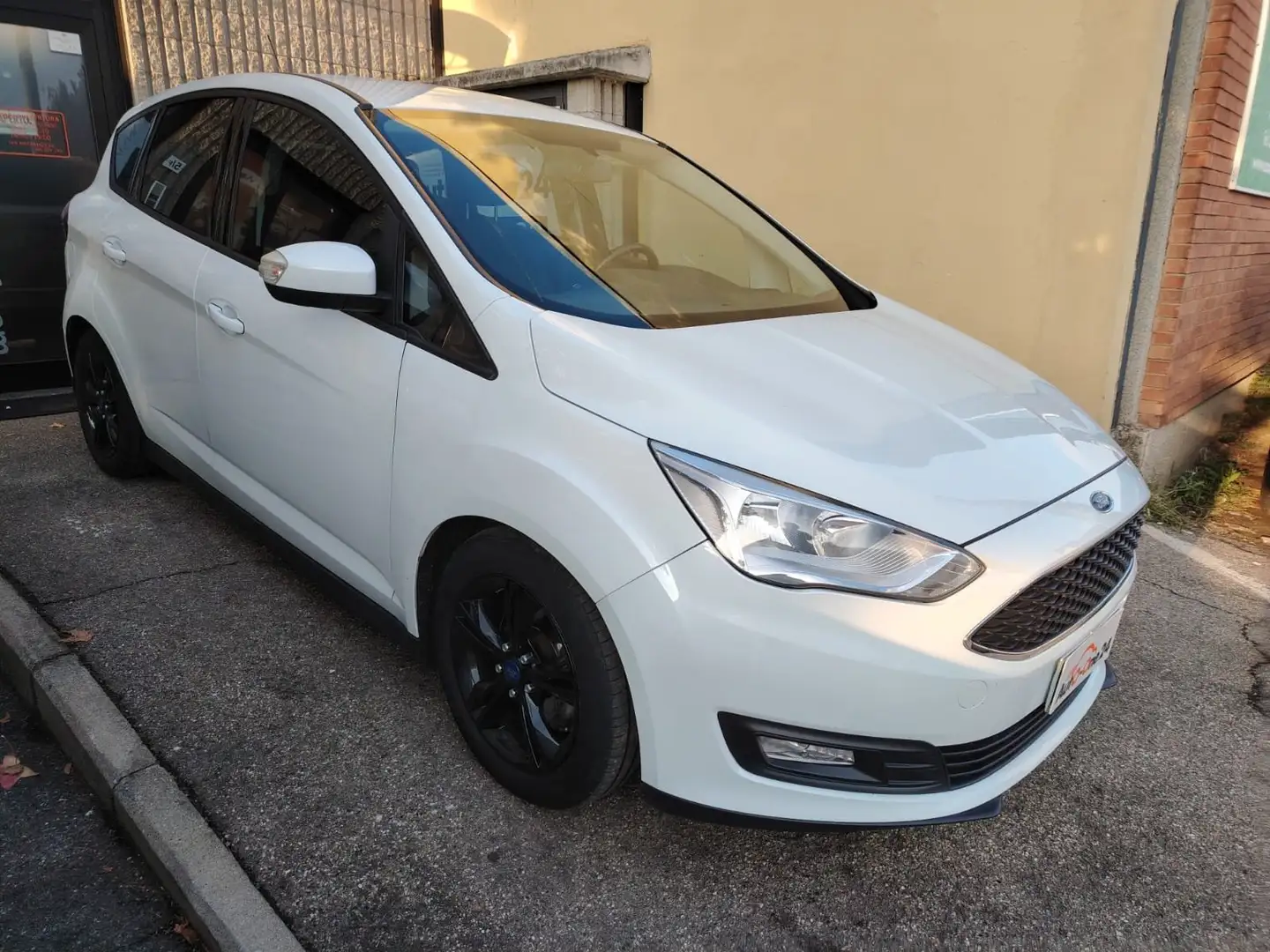 Ford C-Max 1.5 TDCi 120CV Powershift Start&Stop Titanium X Weiß - 2