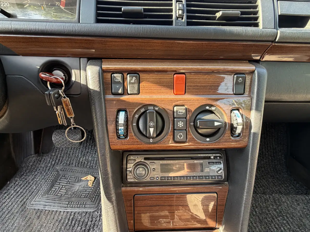 Mercedes-Benz CE 300, foto 8