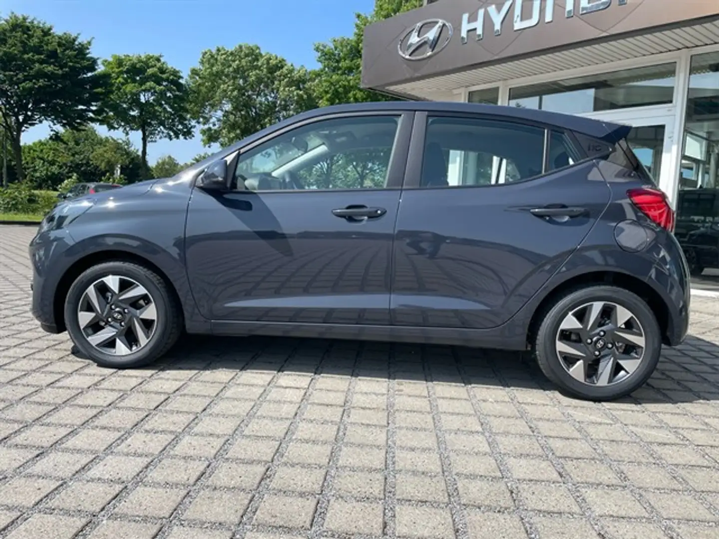 Hyundai i10 Trend Grau - 2