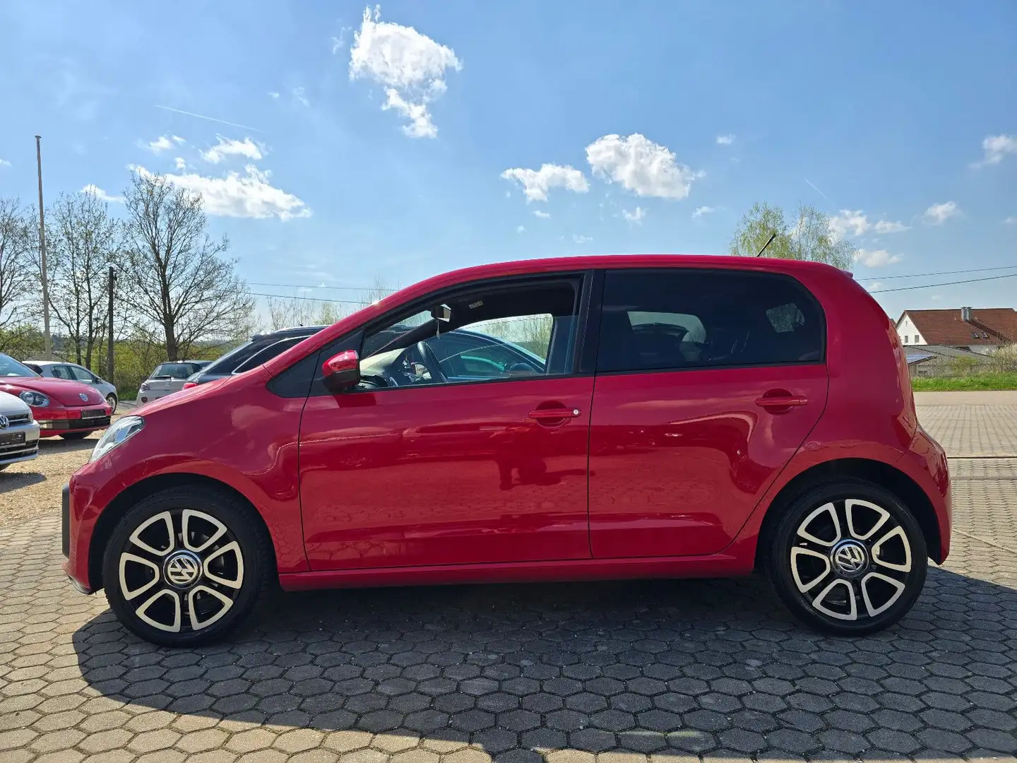 Volkswagen up! high up! BMT/Start-Stopp / 1.er Hand Rot - 2