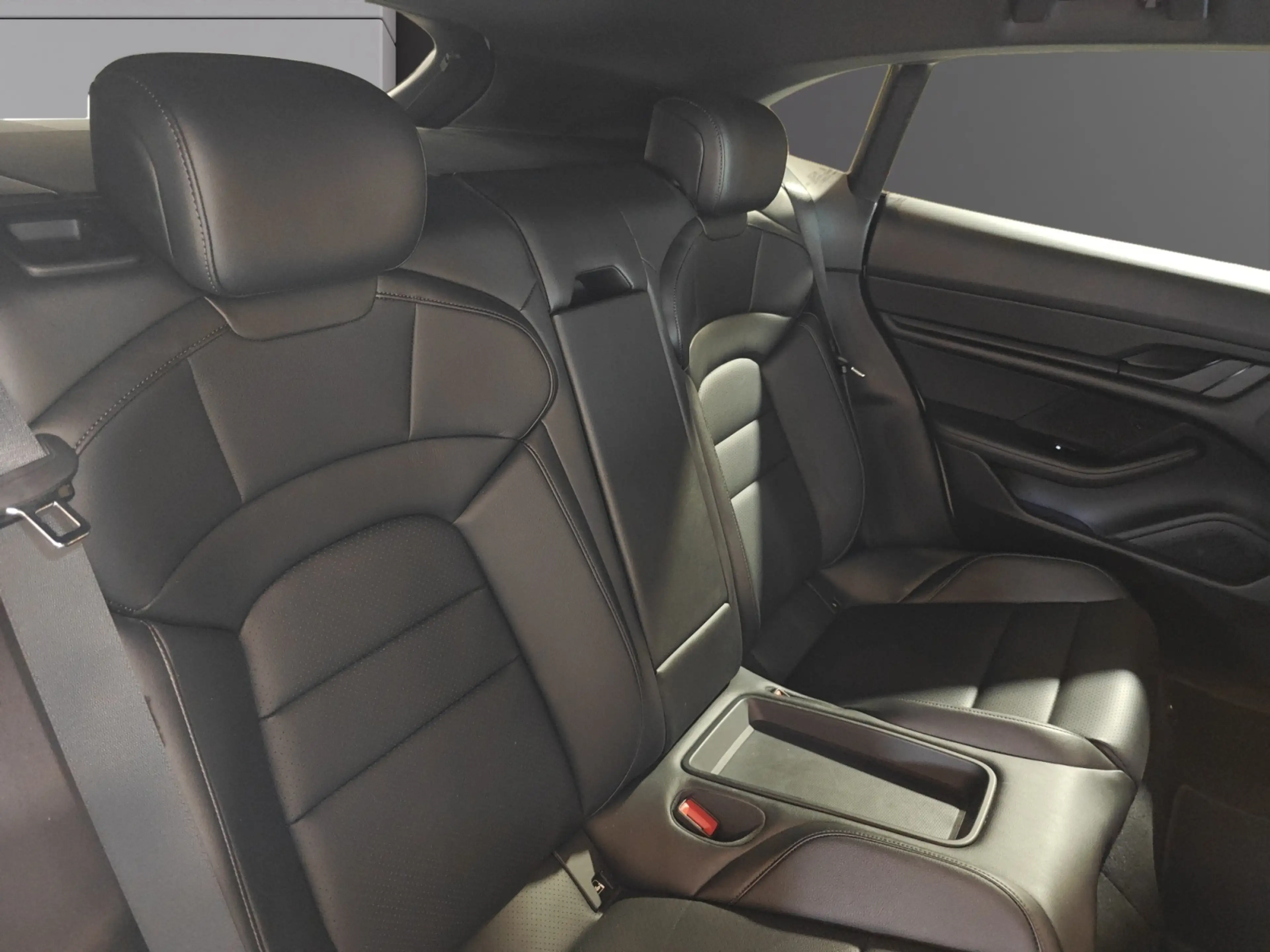 Porsche Taycan Taycan Cross Turismo 4 — photo 10