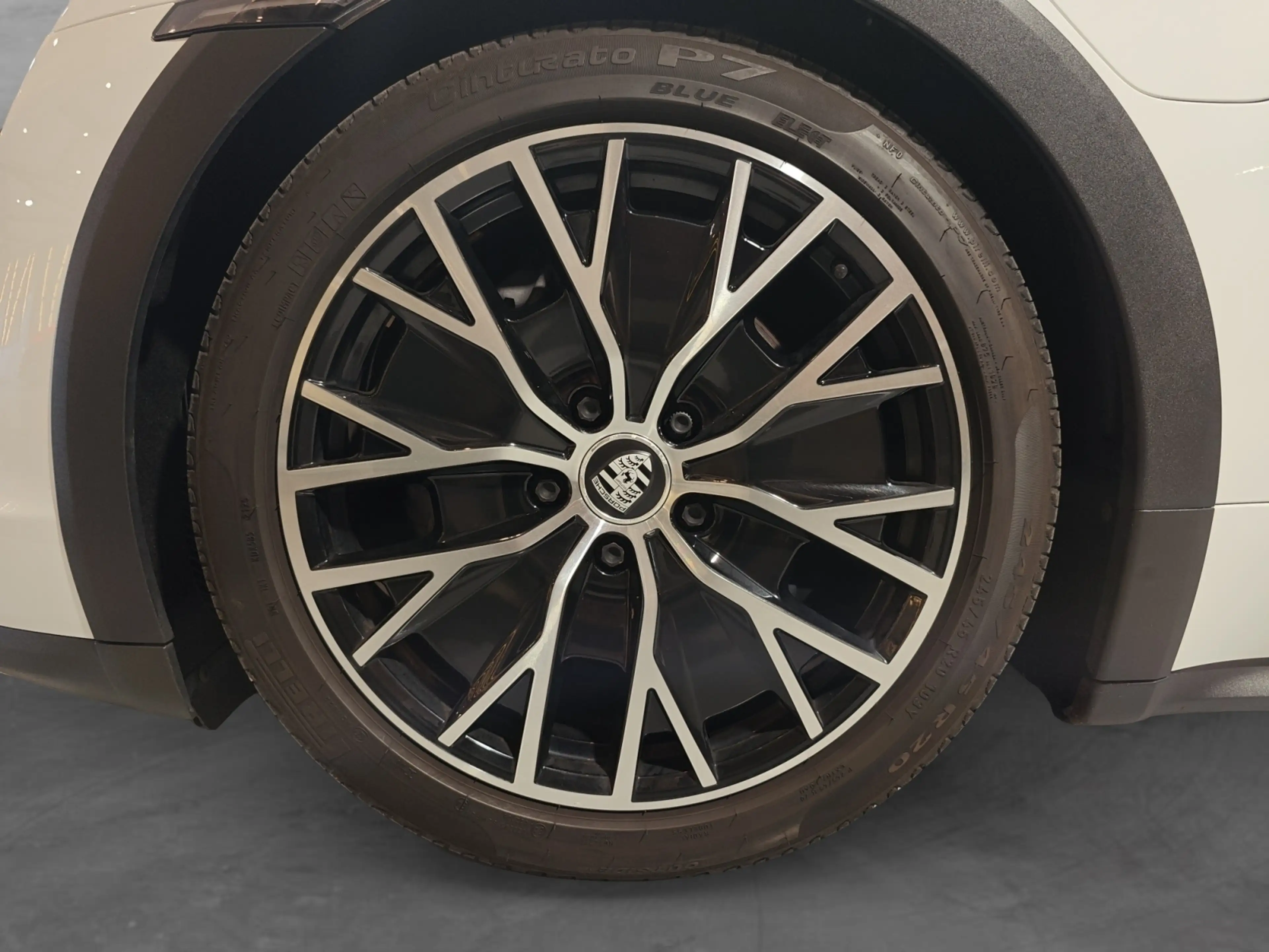 Porsche Taycan Taycan Cross Turismo 4 — photo 11