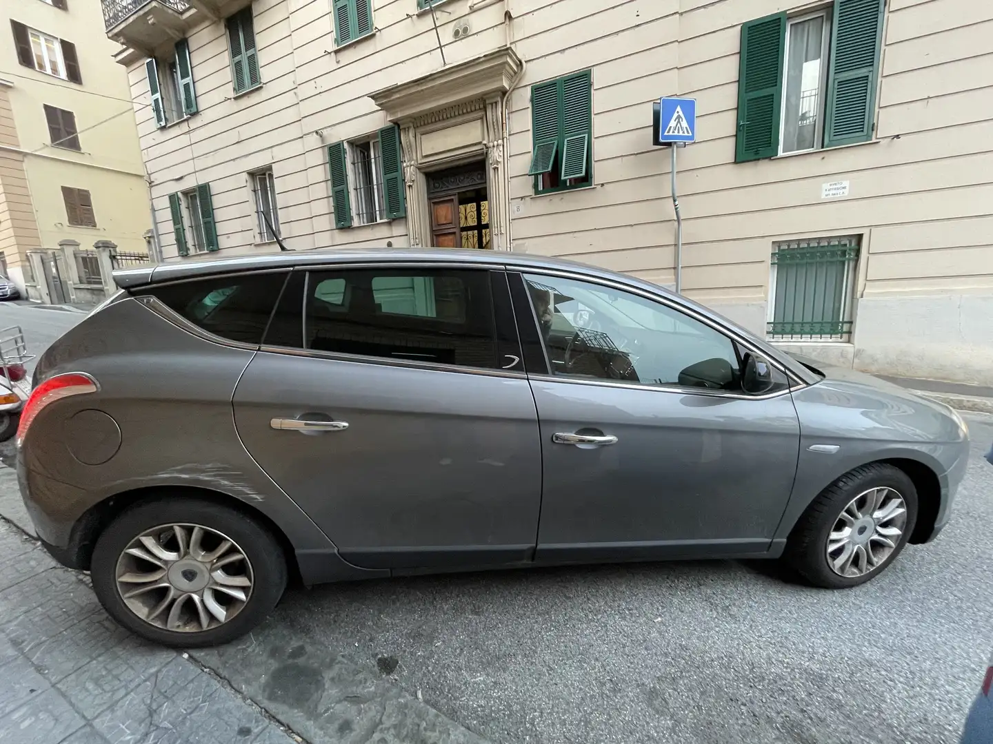 Lancia Delta 1.6 mjt Silver 120cv - 2