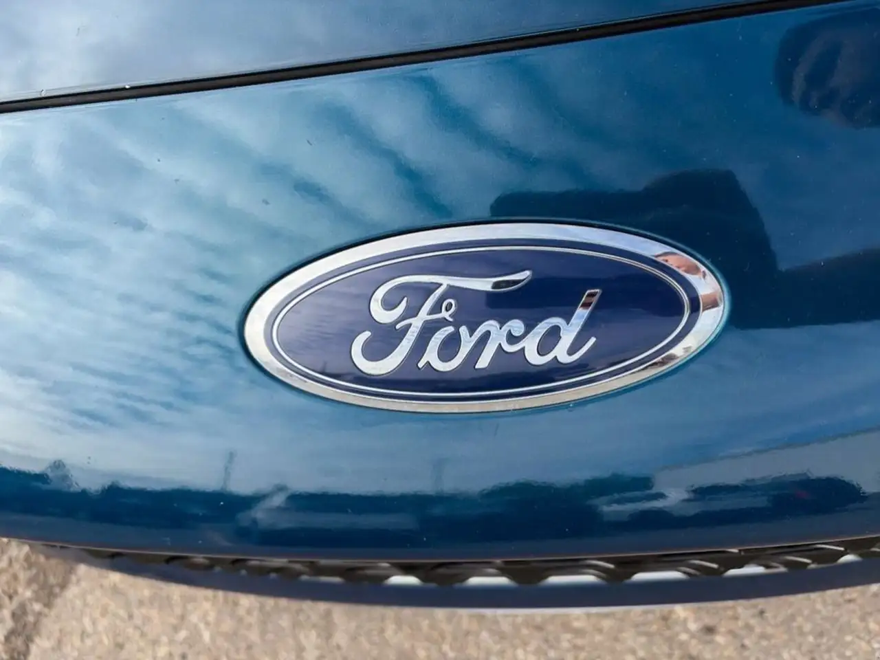 Ford Escape снимка Ford Escape