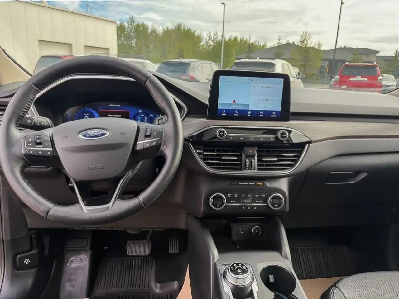 Ford Escape снимка Ford Escape