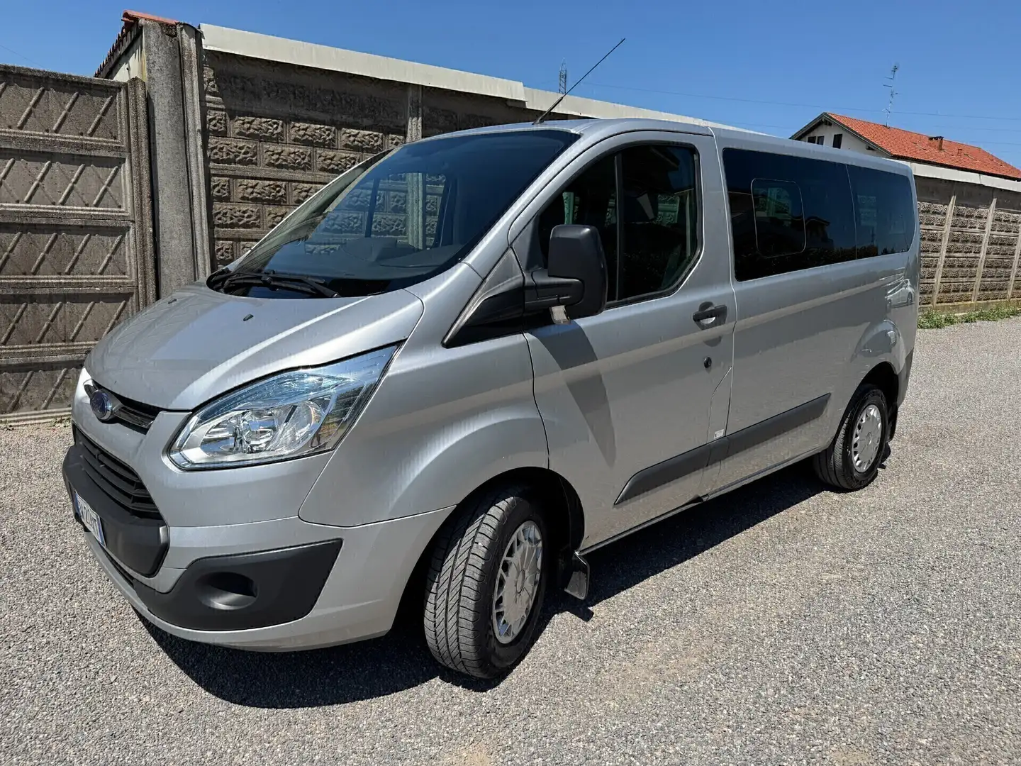 Ford Tourneo Custom Tourneo Custom 2.2 TDCi 125CV Trend Grigio - 2