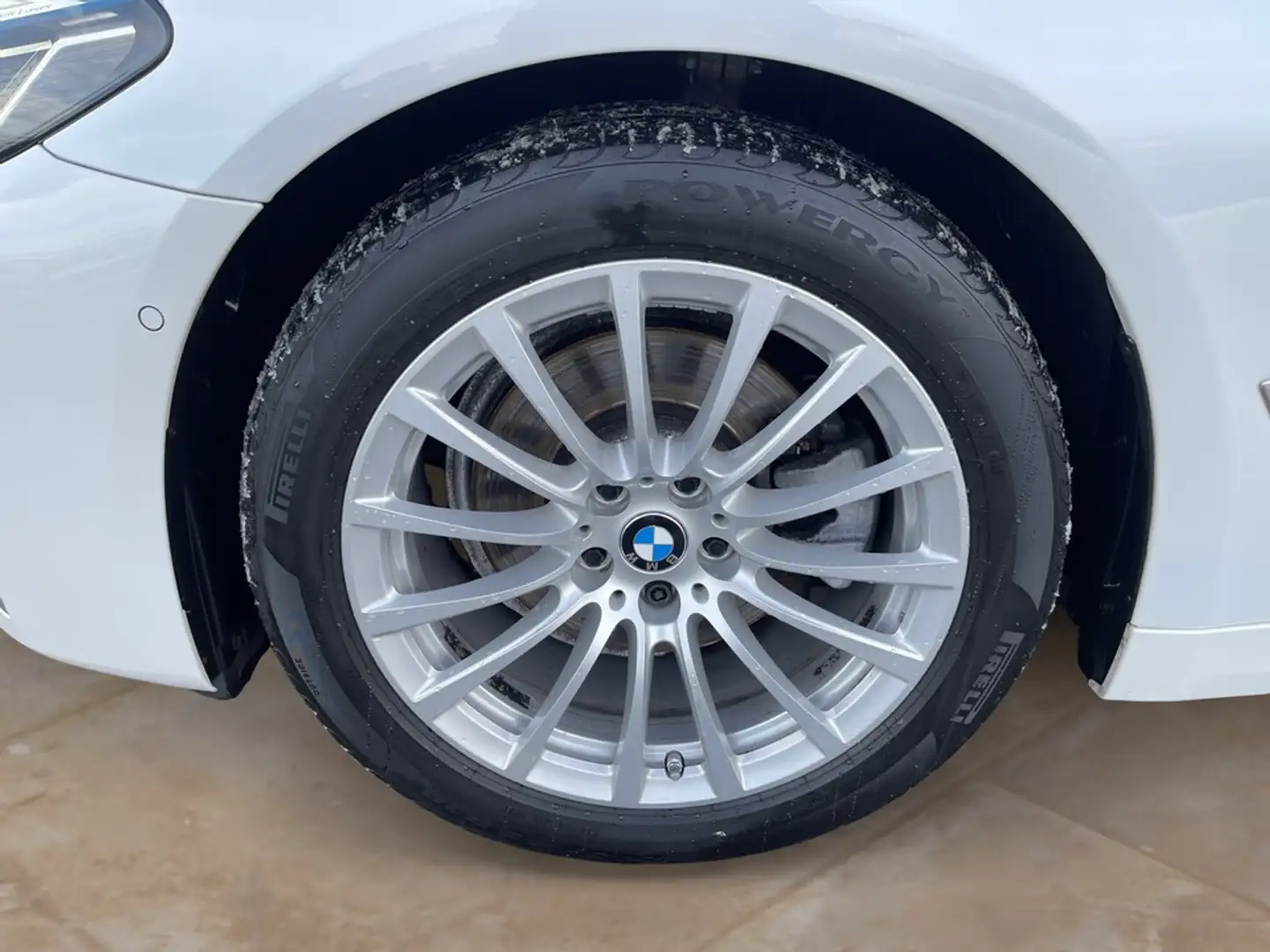 BMW 520 d Touring Luxury Line + GARANTIE Blanc - 2