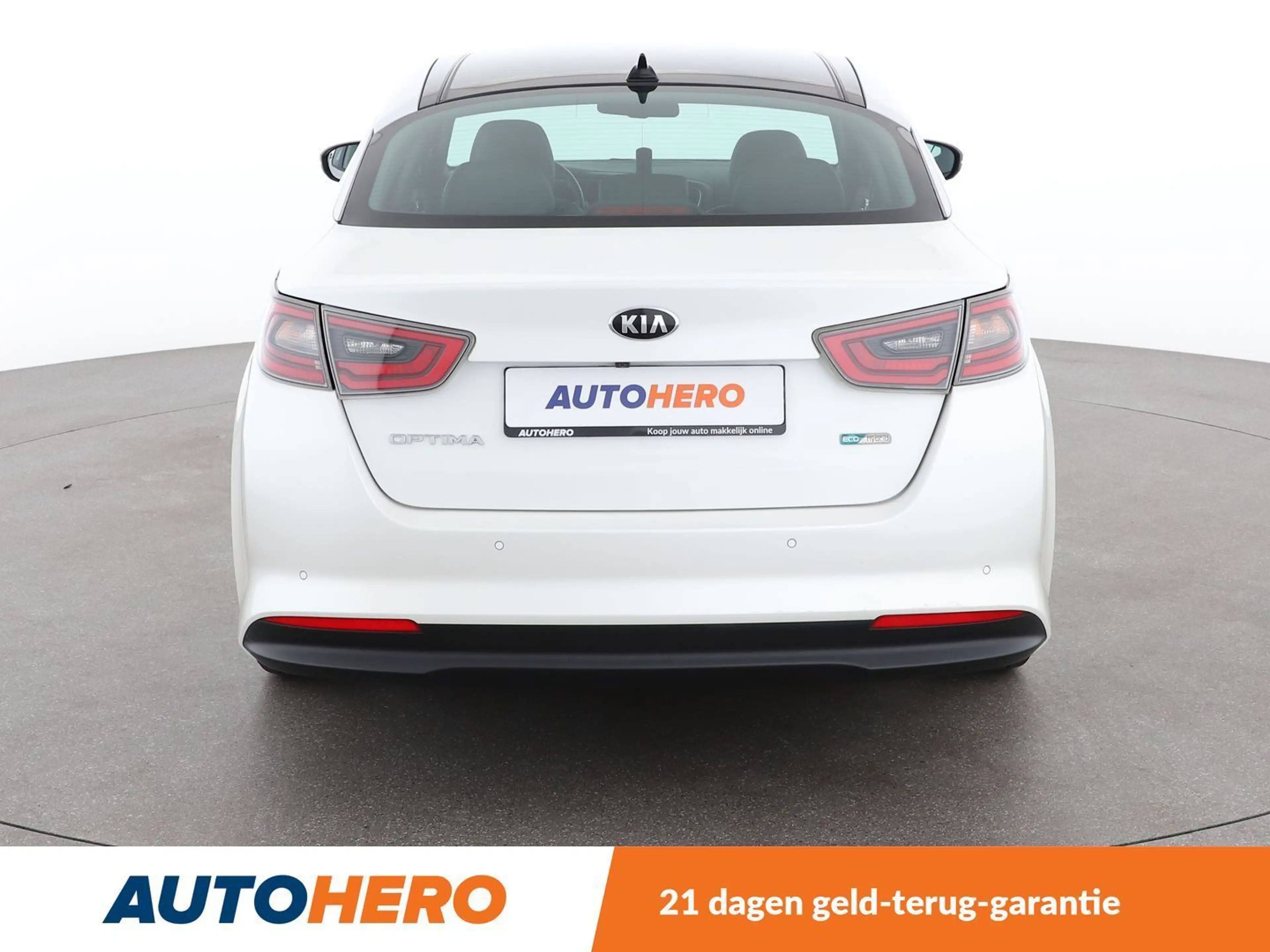 Kia Optima 2.0 Attract Hybrid — photo 5