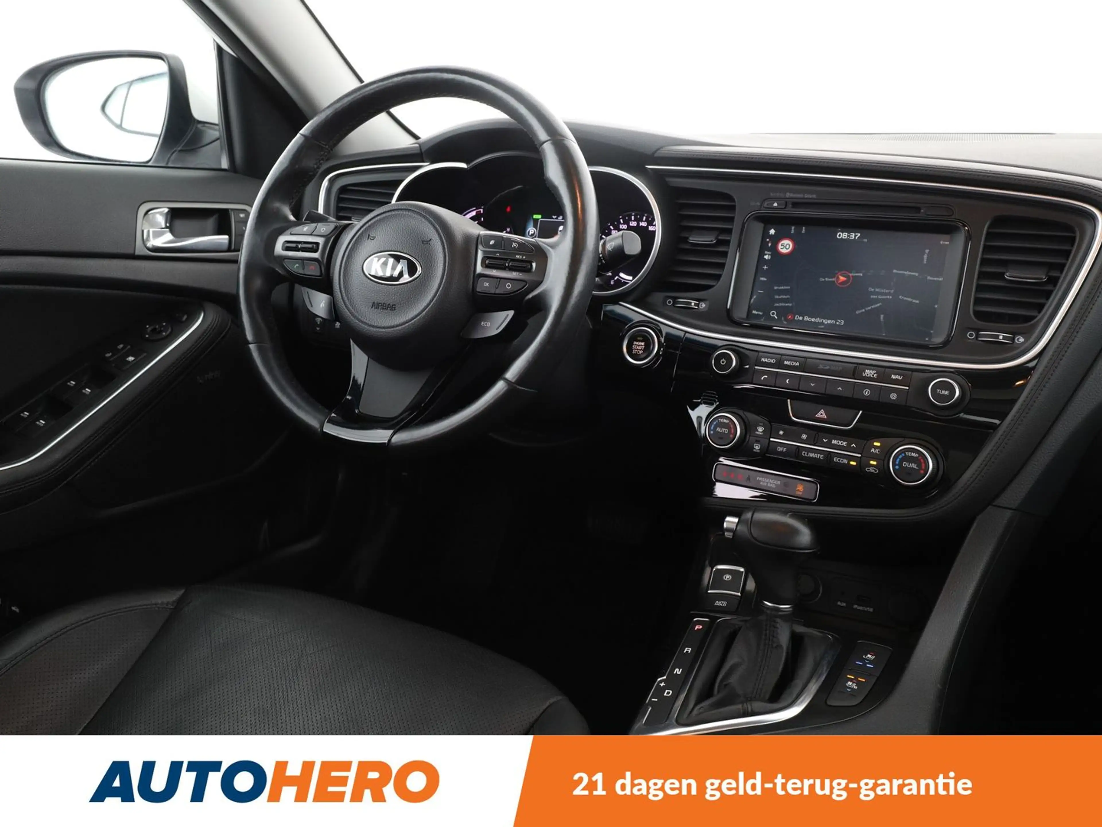 Kia Optima 2.0 Attract Hybrid — photo 13