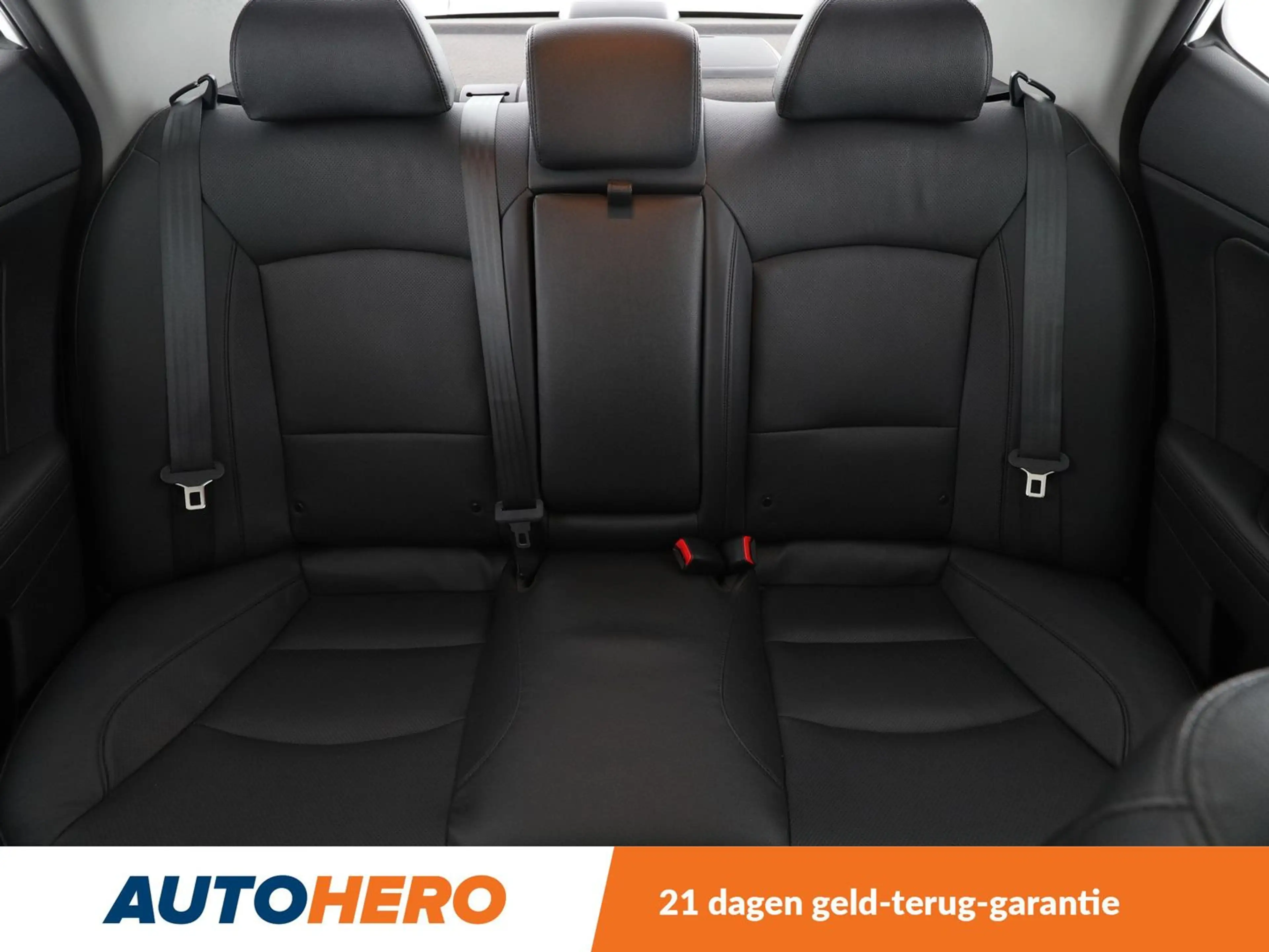 Kia Optima 2.0 Attract Hybrid — photo 15