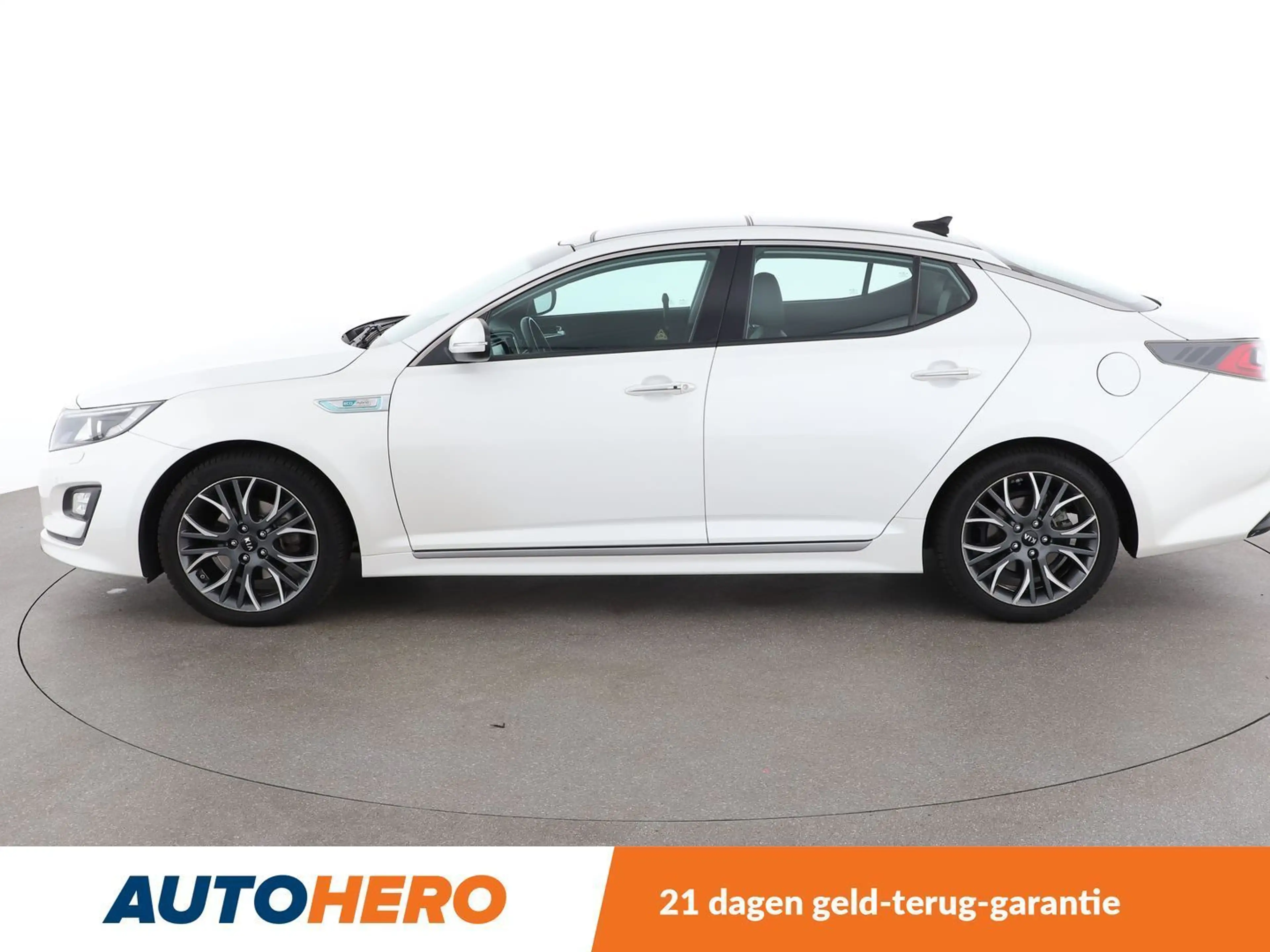 Kia Optima 2.0 Attract Hybrid — photo 3
