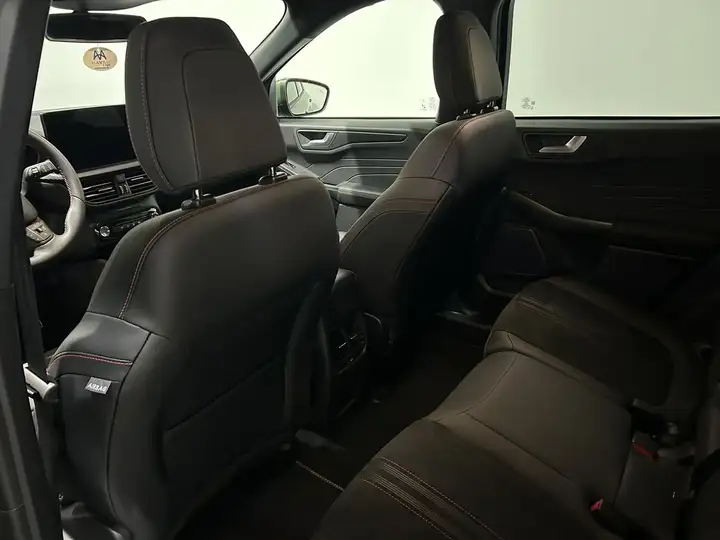 Ford Kuga 2025, foto 16