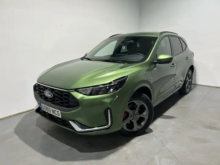Ford Kuga 2025