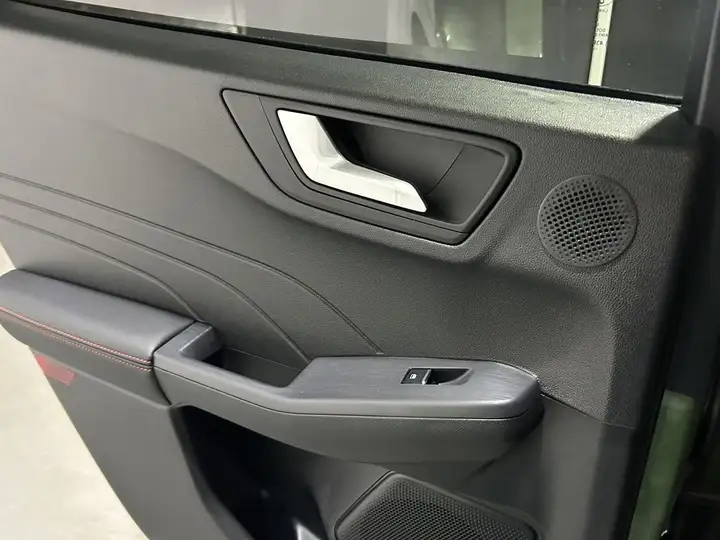 Ford Kuga 2025, foto 20