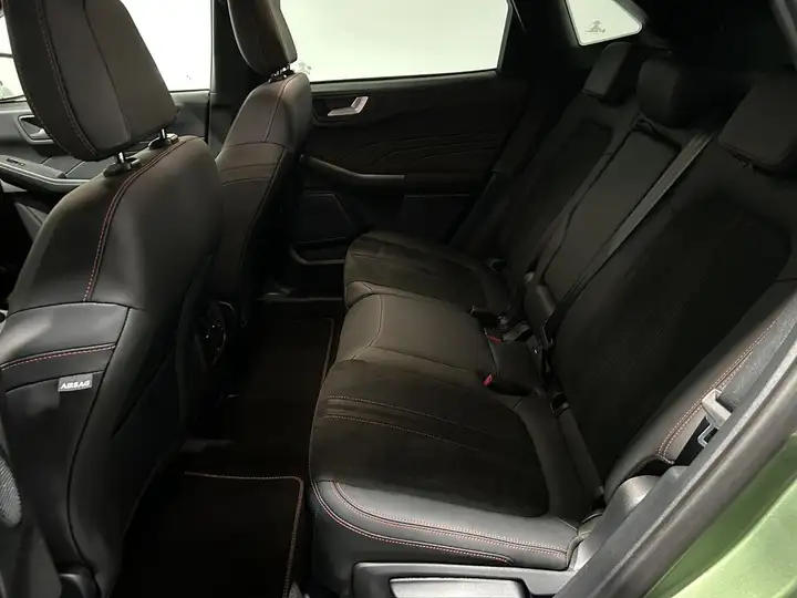 Ford Kuga 2025, foto 18