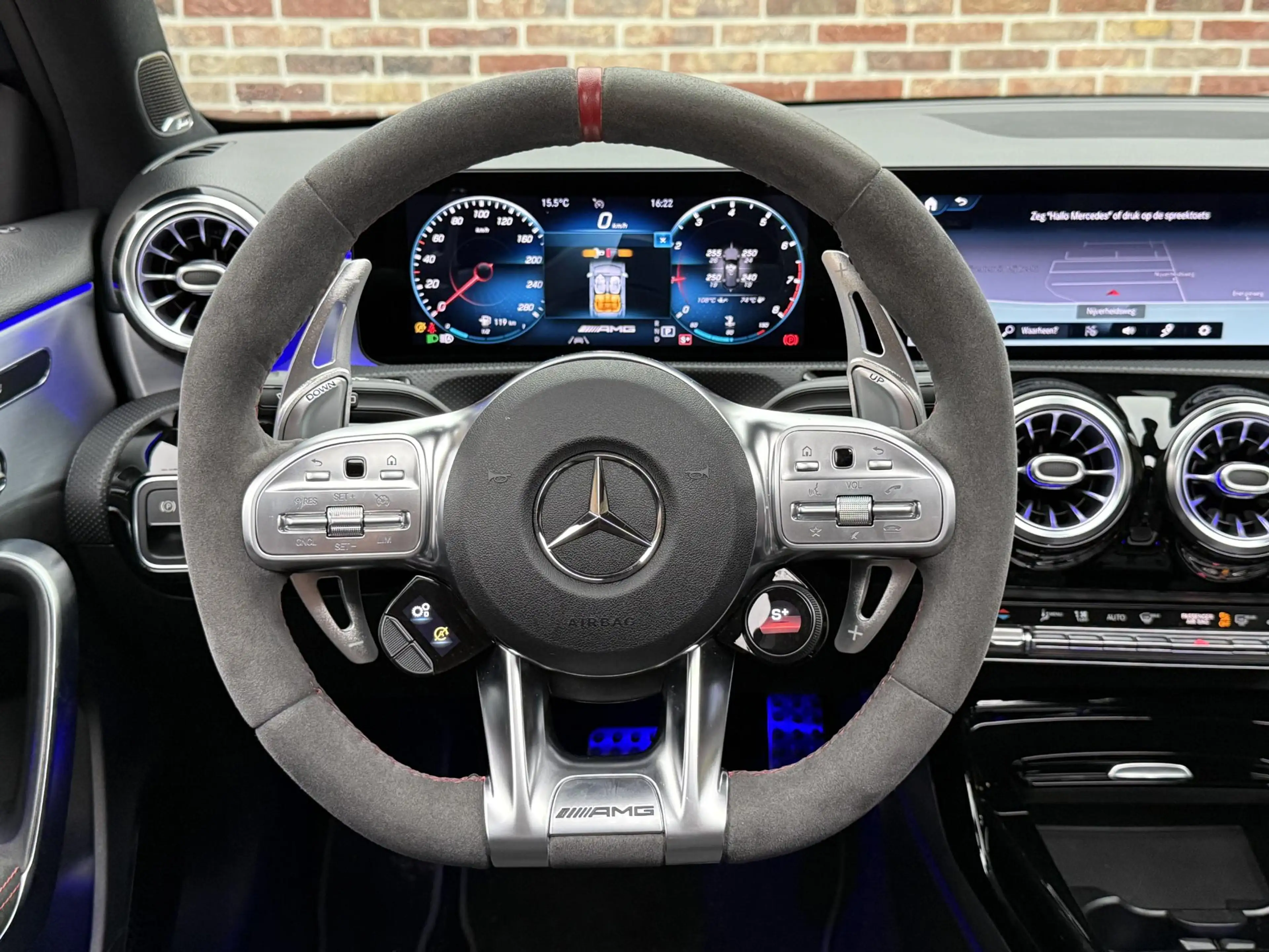 Mercedes-Benz A 35 AMG 4MATIC Premium Pano | Aero | Burmester — photo 11