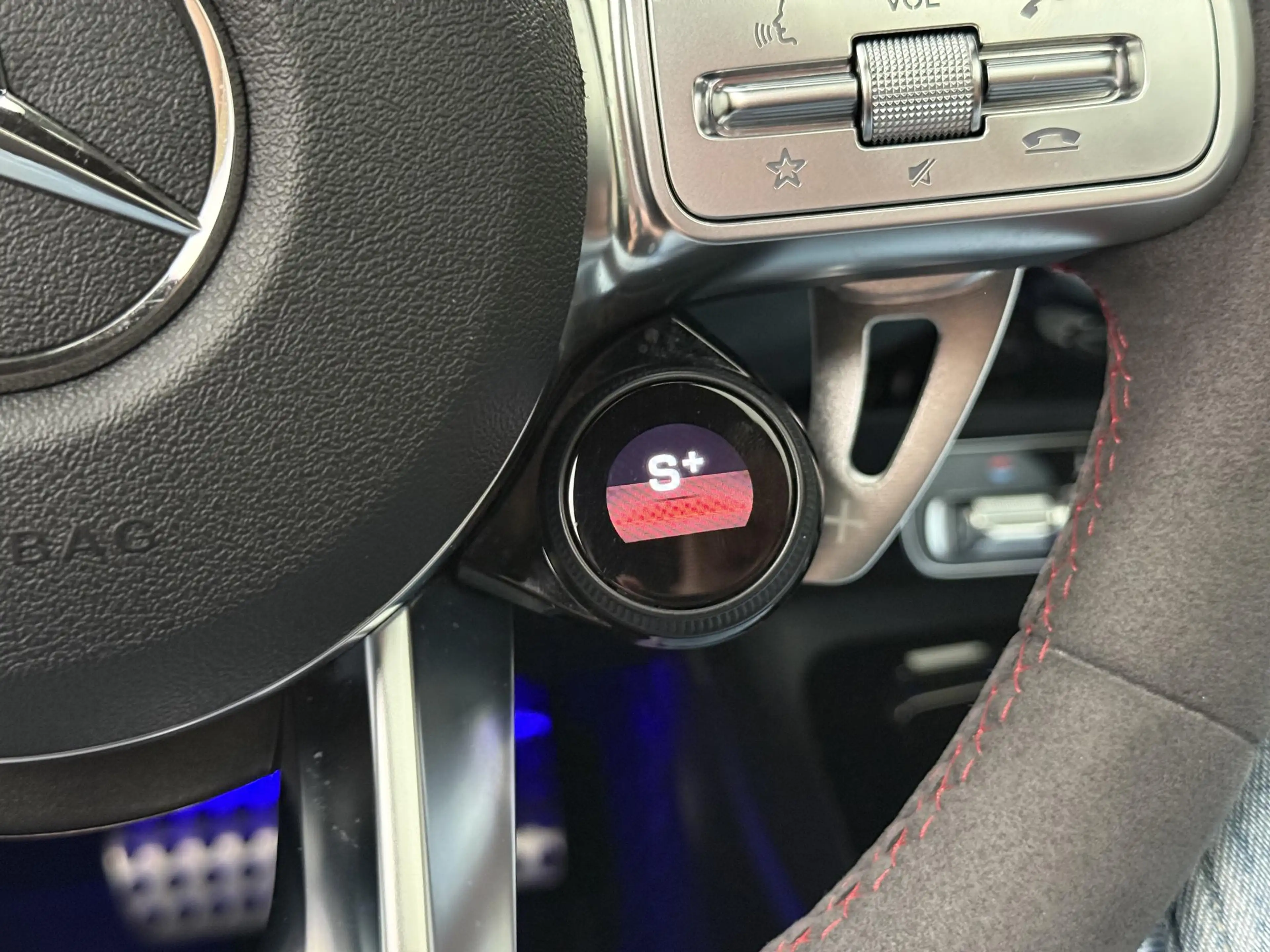 Mercedes-Benz A 35 AMG 4MATIC Premium Pano | Aero | Burmester — photo 15