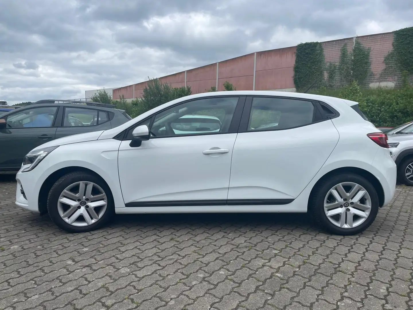 Renault Clio BUSINESS EDITION TCe 90 KLIMA+ALLWETTER Weiß - 2