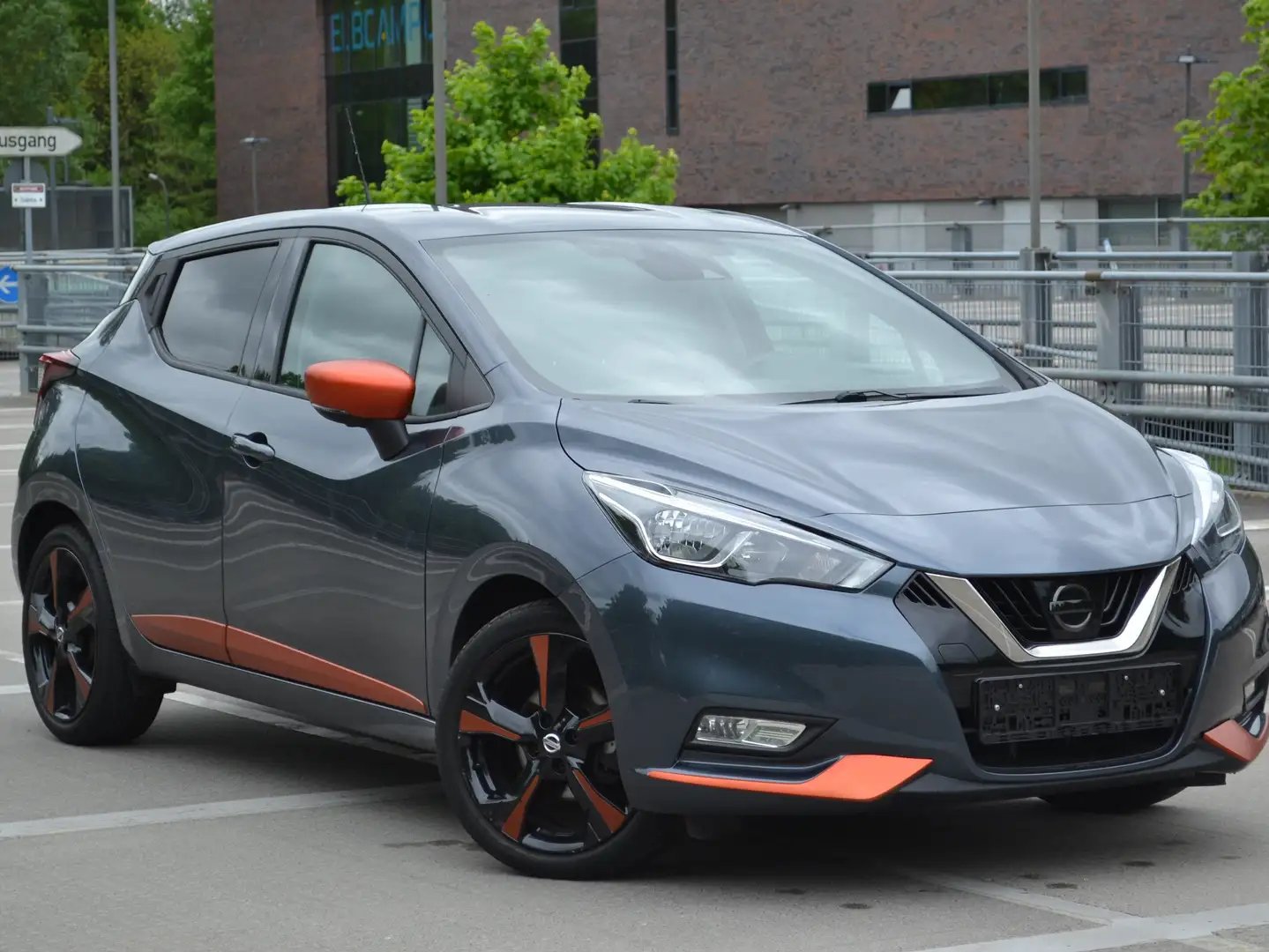 Nissan Micra Micra 0.9 IG-T Tekna Grau - 1