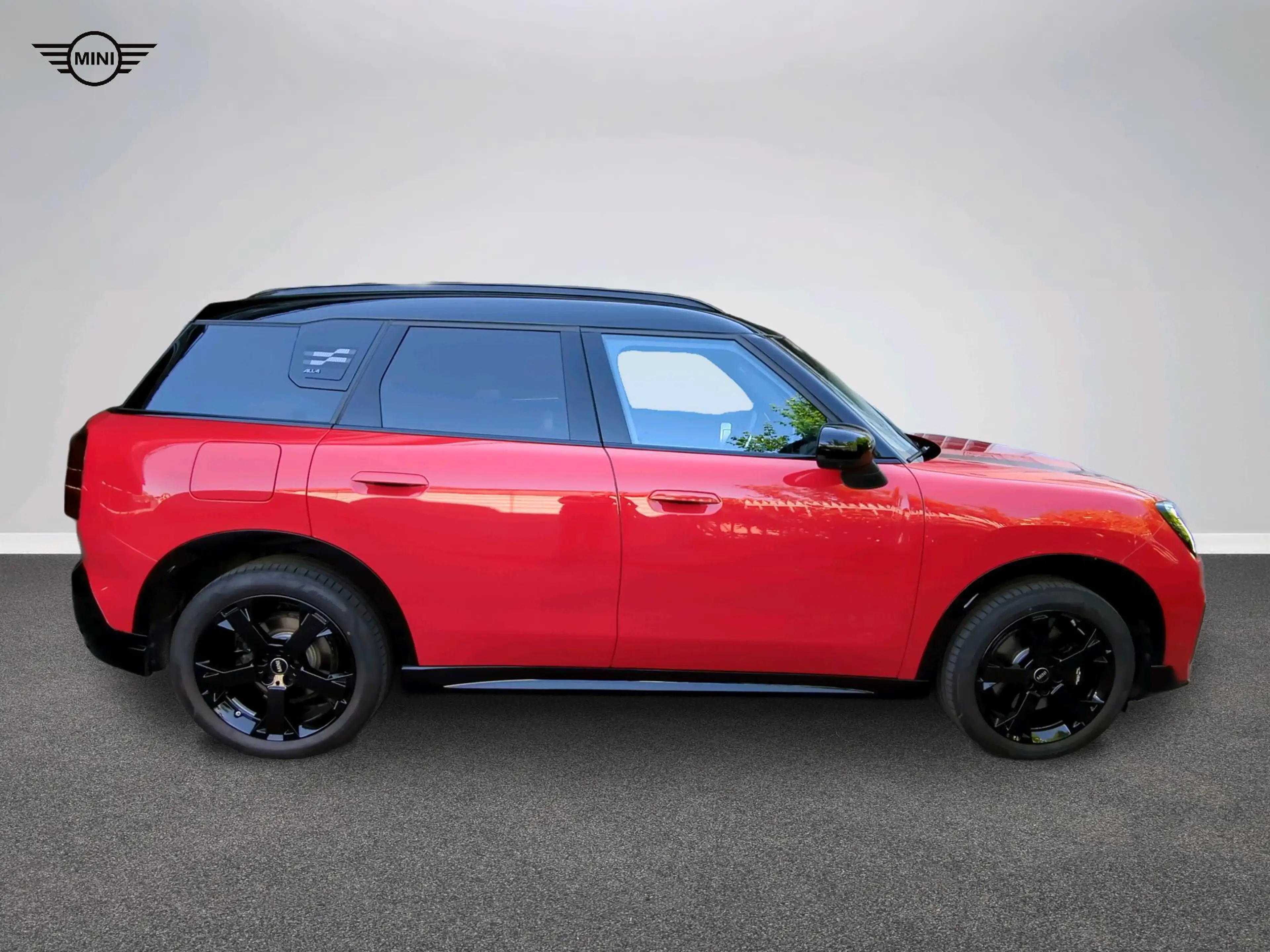 MINI Countryman S All4 John Cooper Works Trim — photo 3
