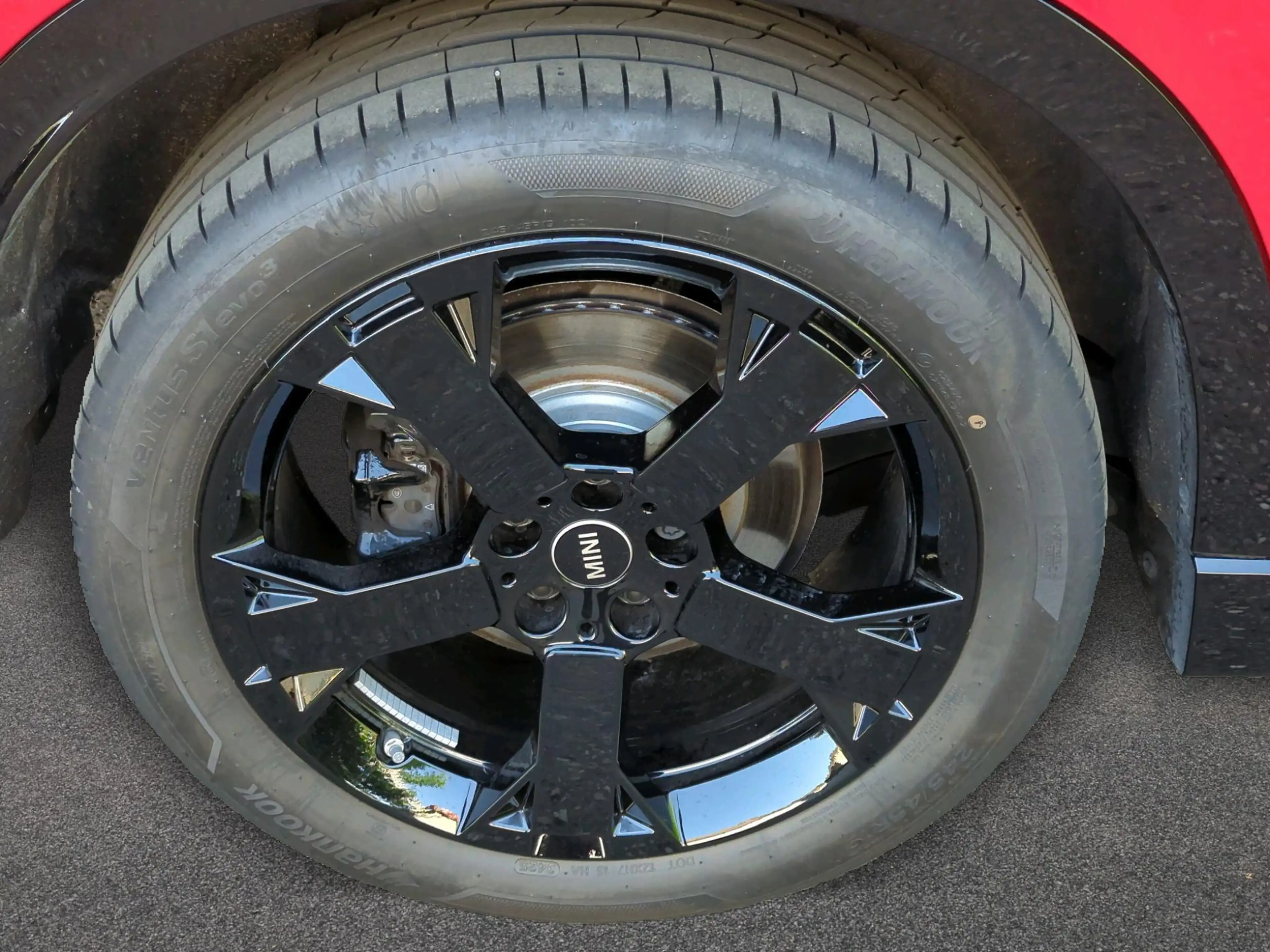 MINI Countryman S All4 John Cooper Works Trim — photo 9