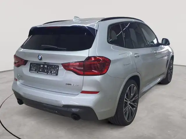 BMW X3 view 4