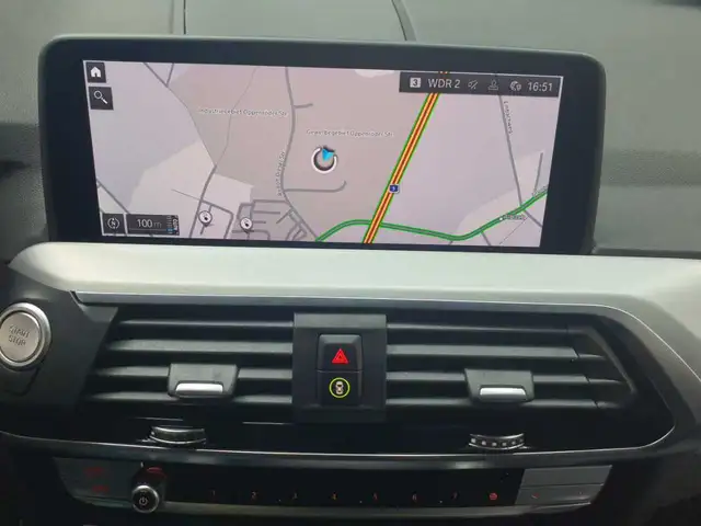 BMW X3 view 12