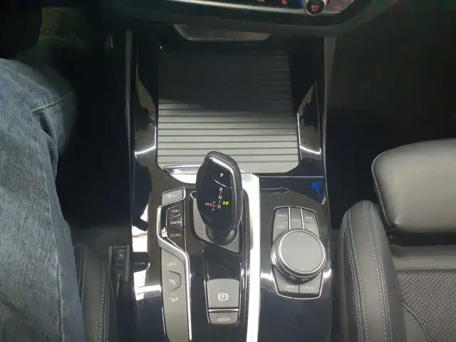 BMW X3 view 10