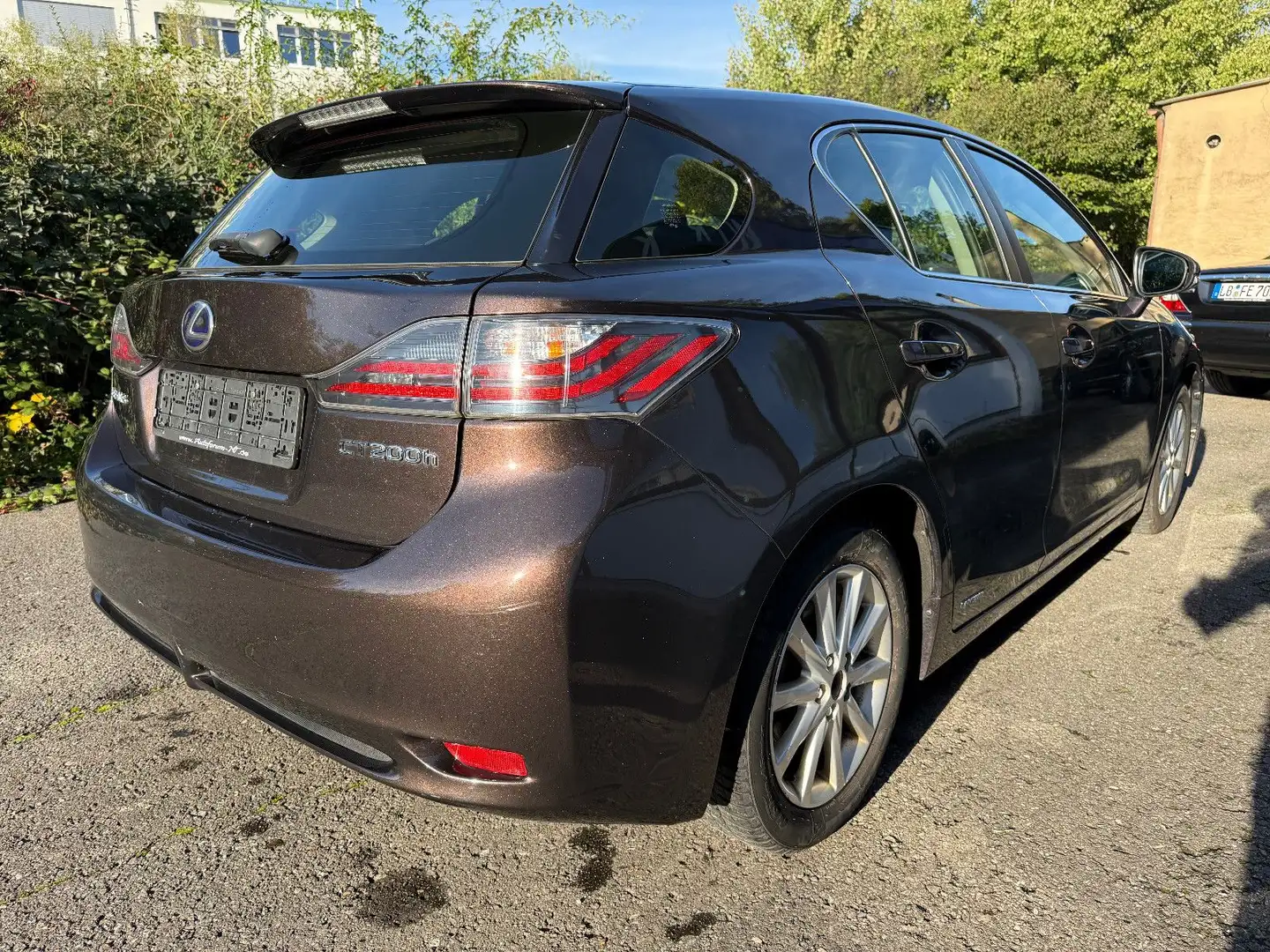 Lexus CT 200h Braun - 1