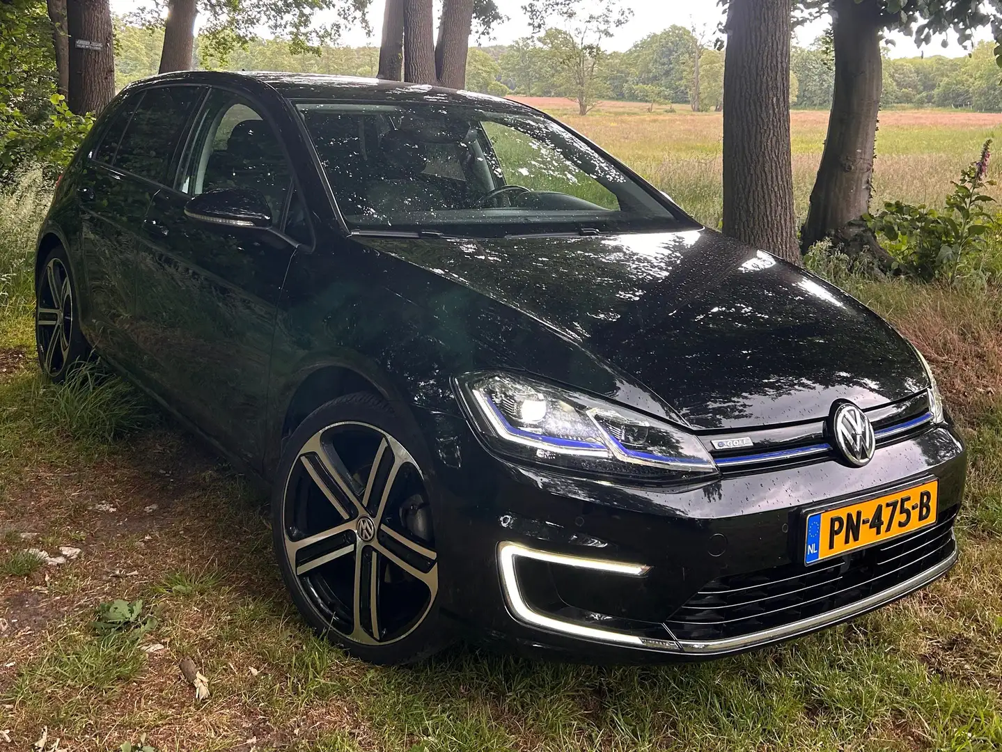 Volkswagen e-Golf LED|Apple carplay|ACC|Nav|Isofix|19”wielen Fekete - 1