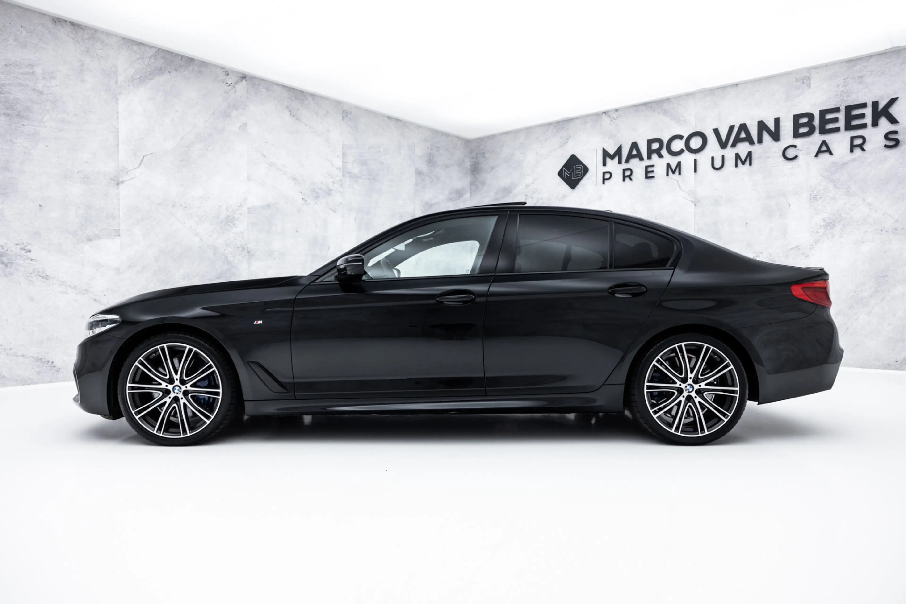 BMW 540 5-serie 540i xDrive High Executive M-Sport | Pano — photo 5