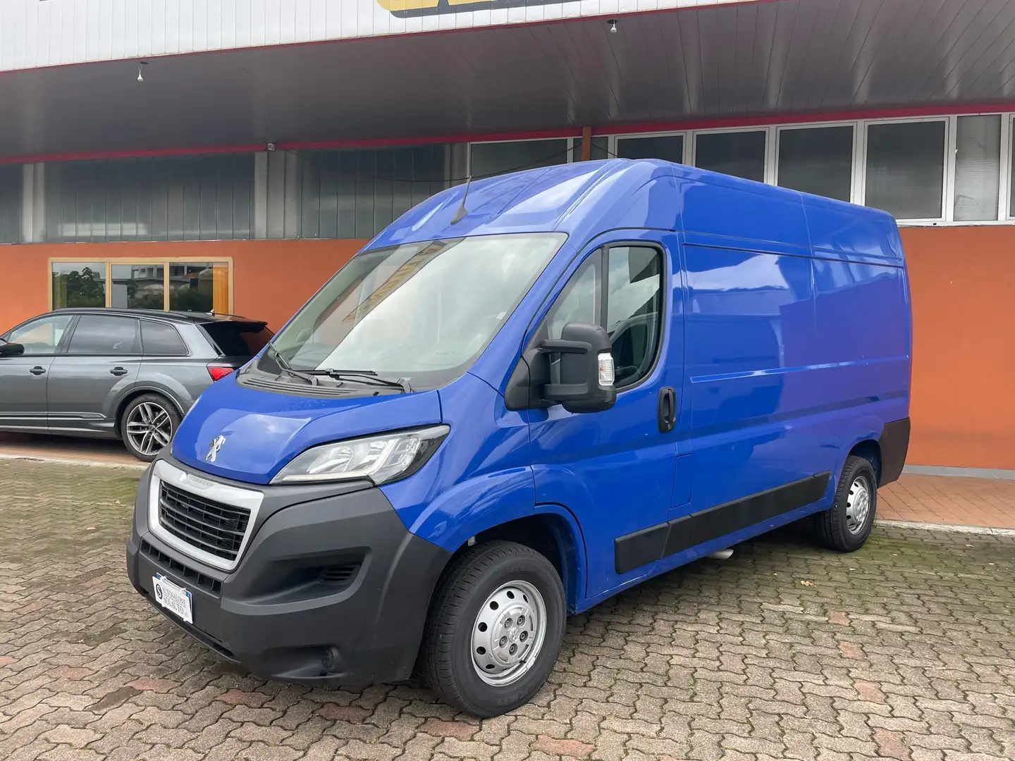Peugeot Boxer 333 2.2 BlueHDi 140 S&S PM-TM Furgone Blu/Azzurro - 1