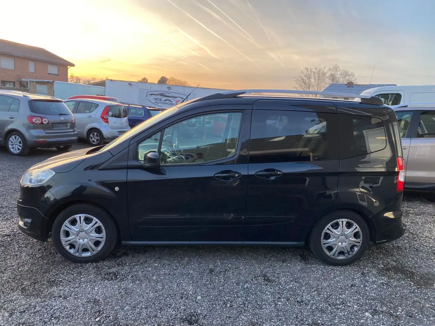 Ford Tourneo Courier Titanium*Klimaut*INJEKTORPROBLEM Noir - 1