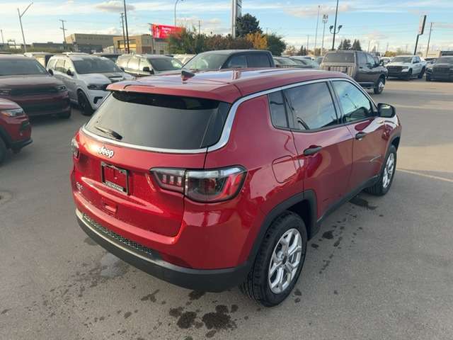 2026 Jeep Compass — photo 5