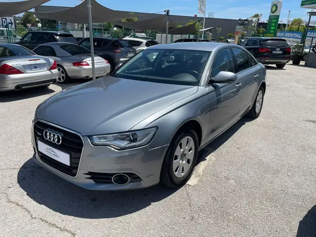 Audi A6 3.0TDI quattro S-Tronic 204