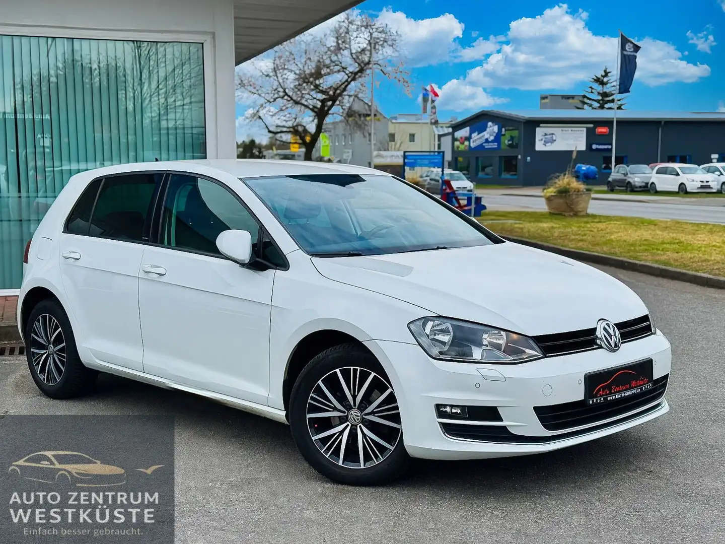 Volkswagen Golf VII Lim. Allstar Standheizung Navi SHZ Temp Weiß - 1