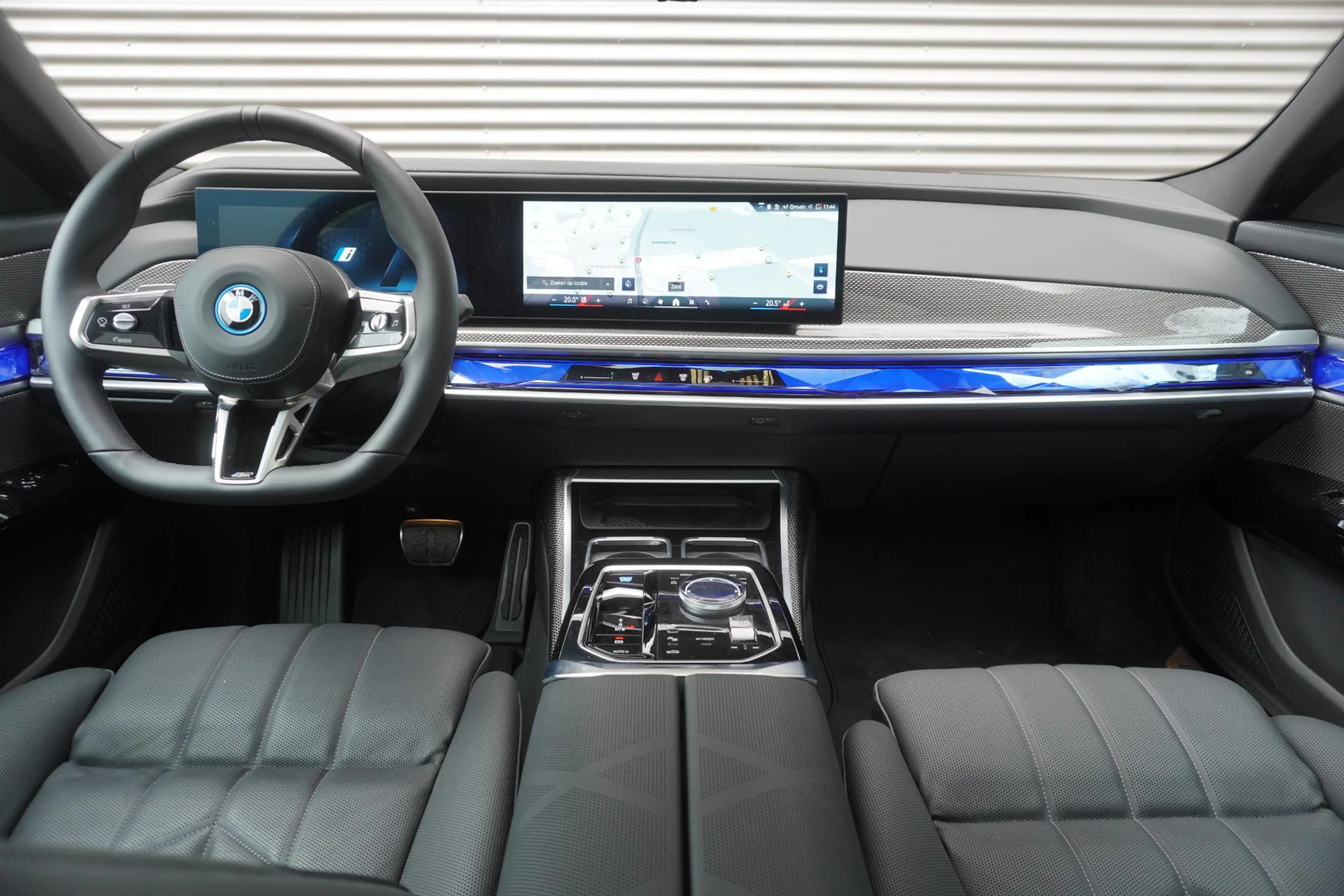 BMW i7 xDrive60 M Sportpakket | Glazen panoramadak Sky Lo — photo 9