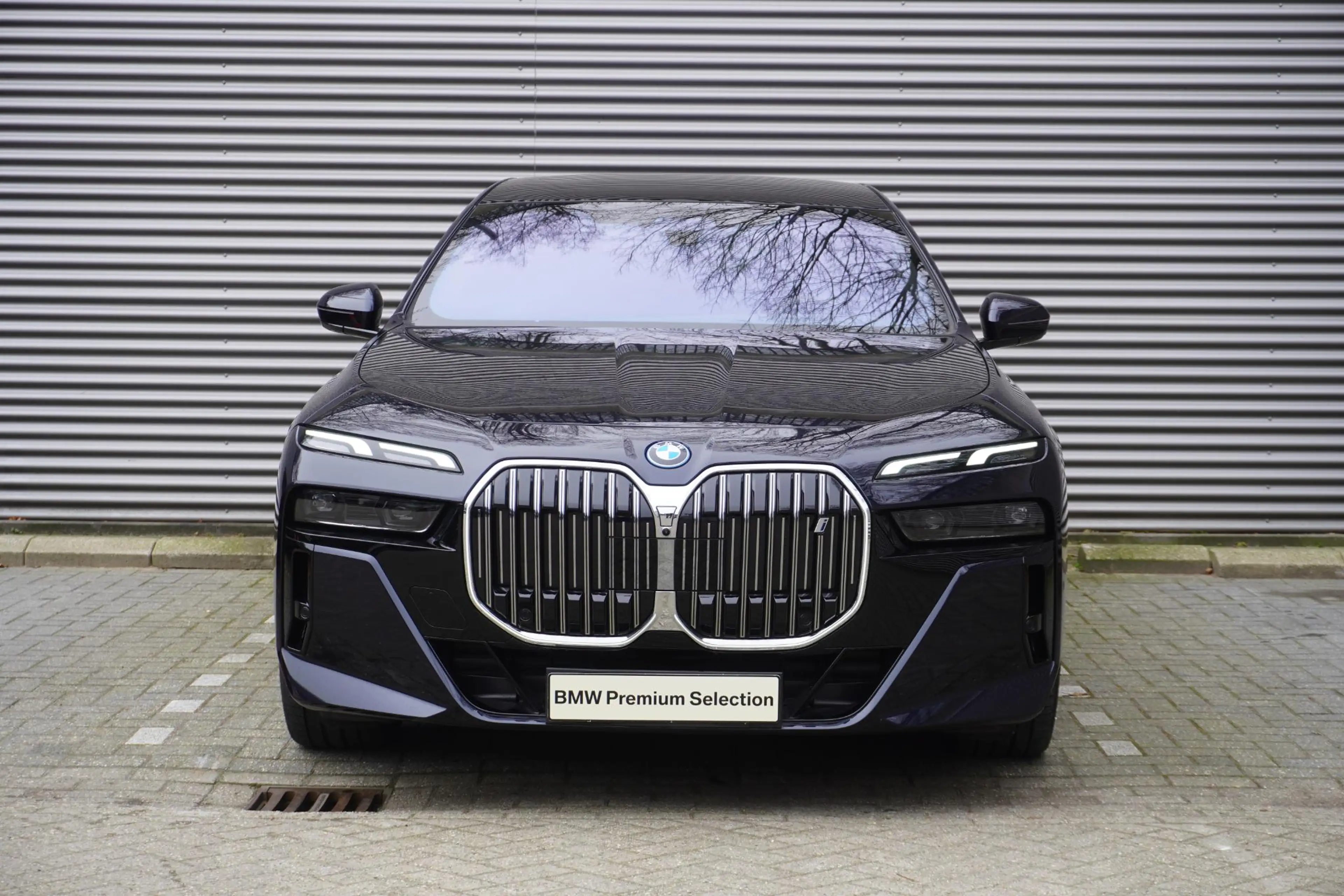 BMW i7 xDrive60 M Sportpakket | Glazen panoramadak Sky Lo — photo 3