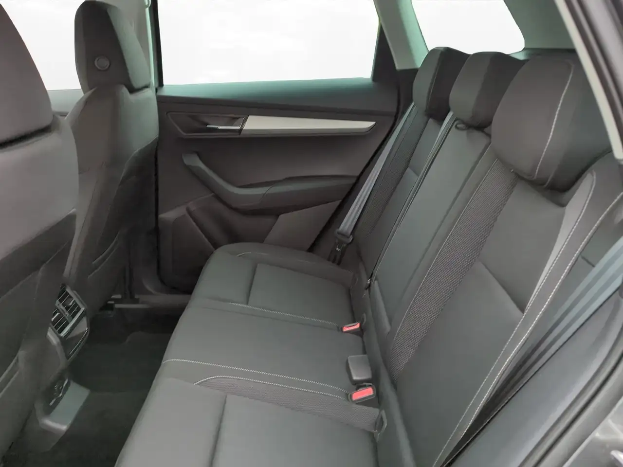 Skoda Karoq Selection 1.5 TSI DSG *LED Winterpaket*, миниатюра 3
