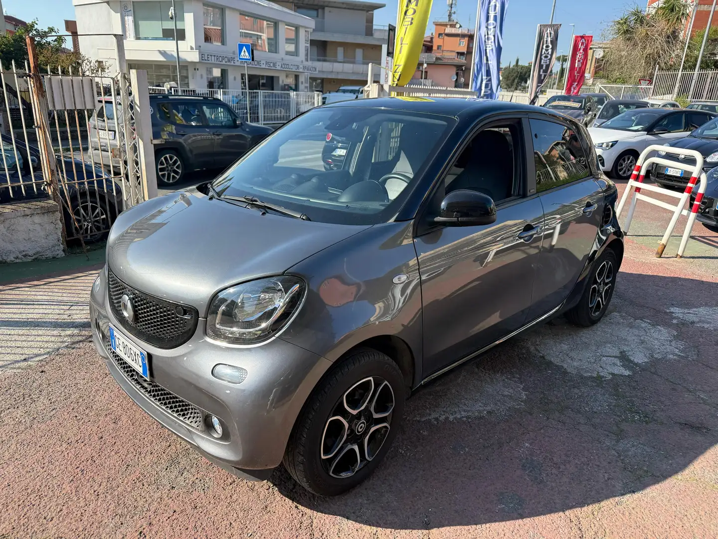 smart forFour 0.9 *IDEALE PER NEOPATENTATI* Grijs - 1