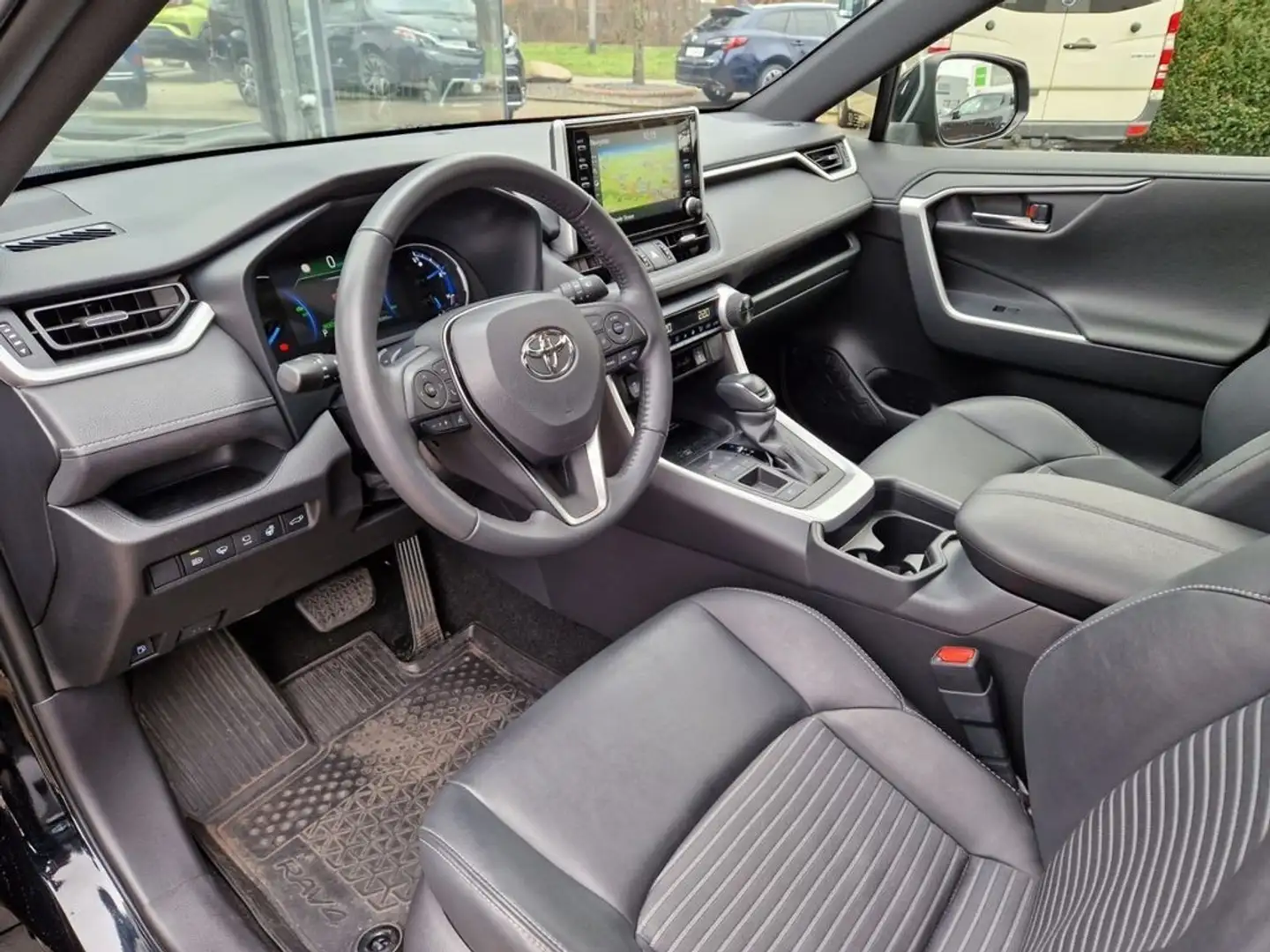 Toyota RAV 4 2.5 4x4 Hybrid EditionBlack Edition - 2
