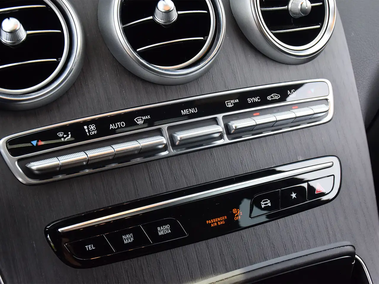 Mercedes-Benz GLC снимка Mercedes-Benz GLC