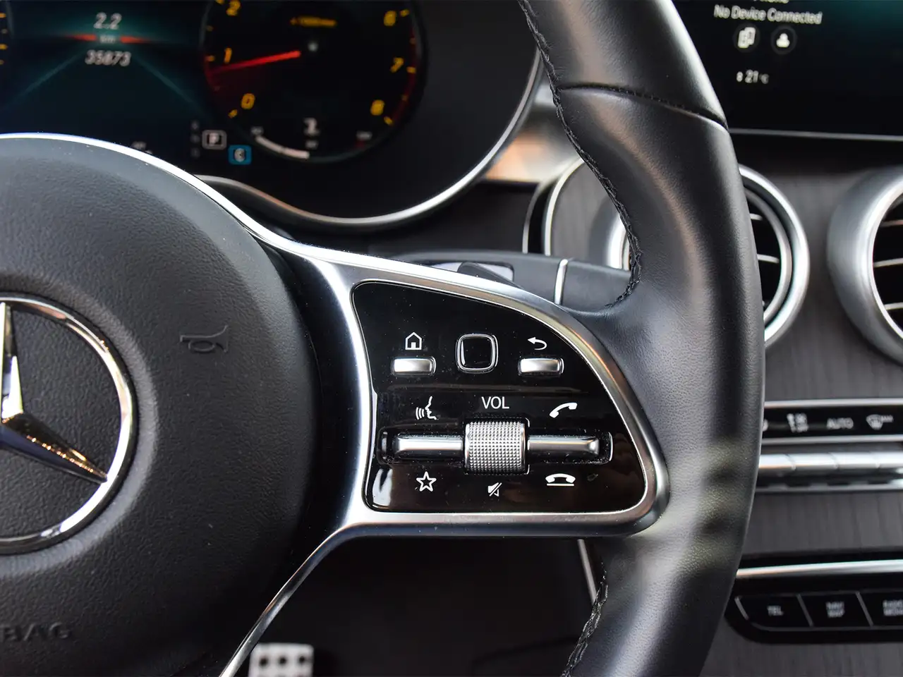 Mercedes-Benz GLC снимка Mercedes-Benz GLC