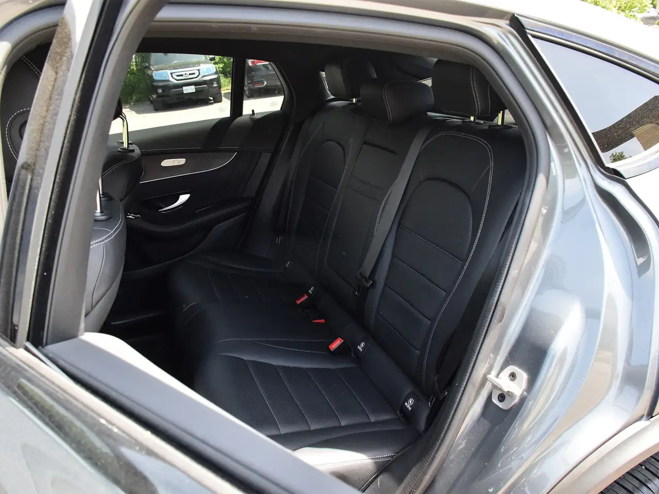 Mercedes-Benz GLC снимка Mercedes-Benz GLC