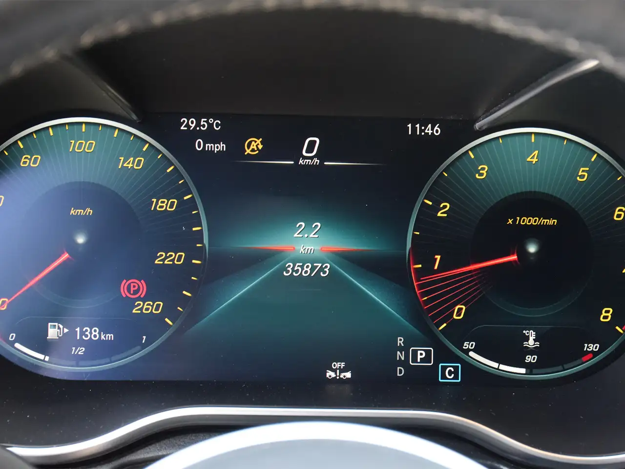 Mercedes-Benz GLC снимка Mercedes-Benz GLC