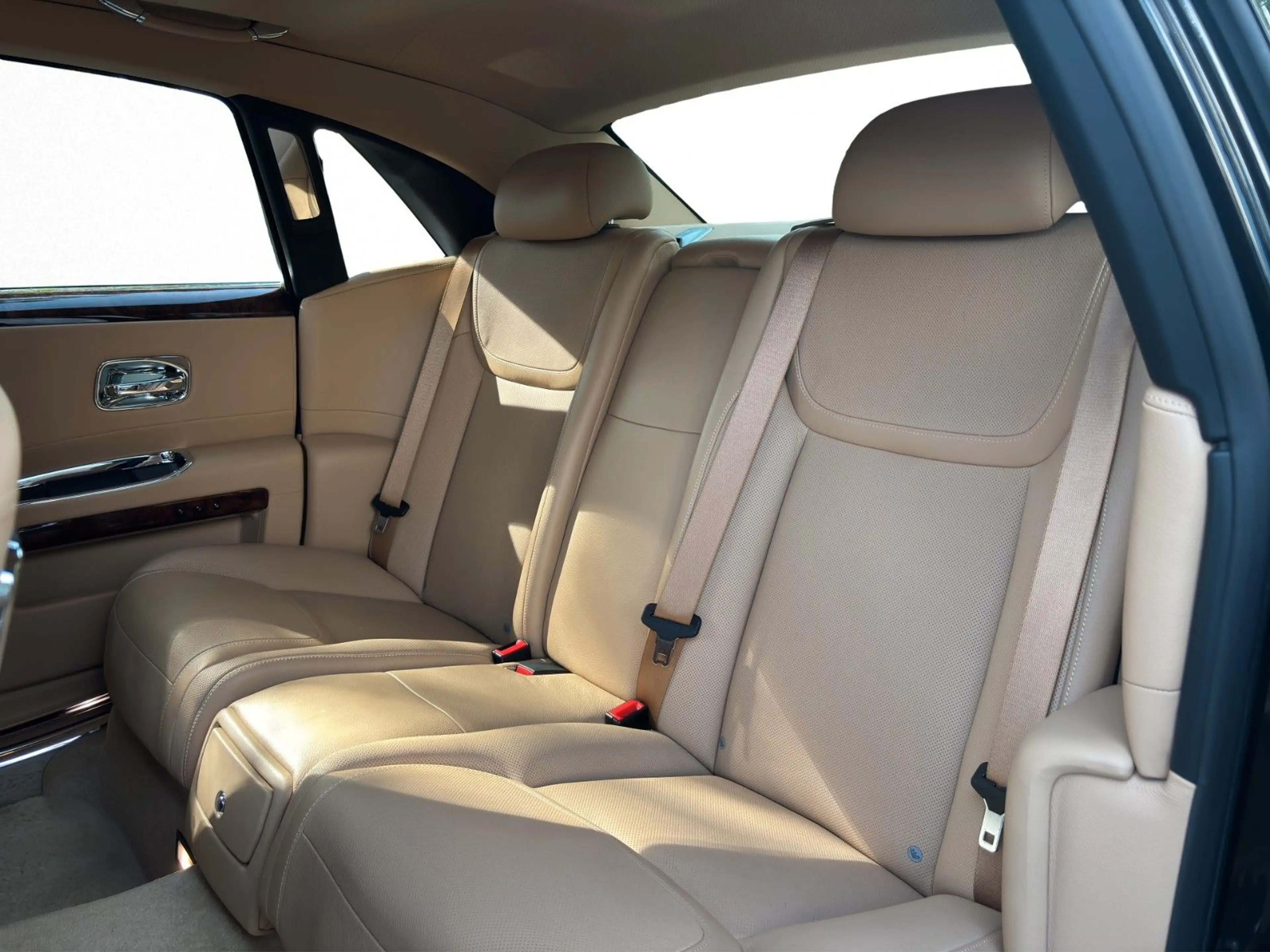 Rolls-Royce Ghost - — photo 15