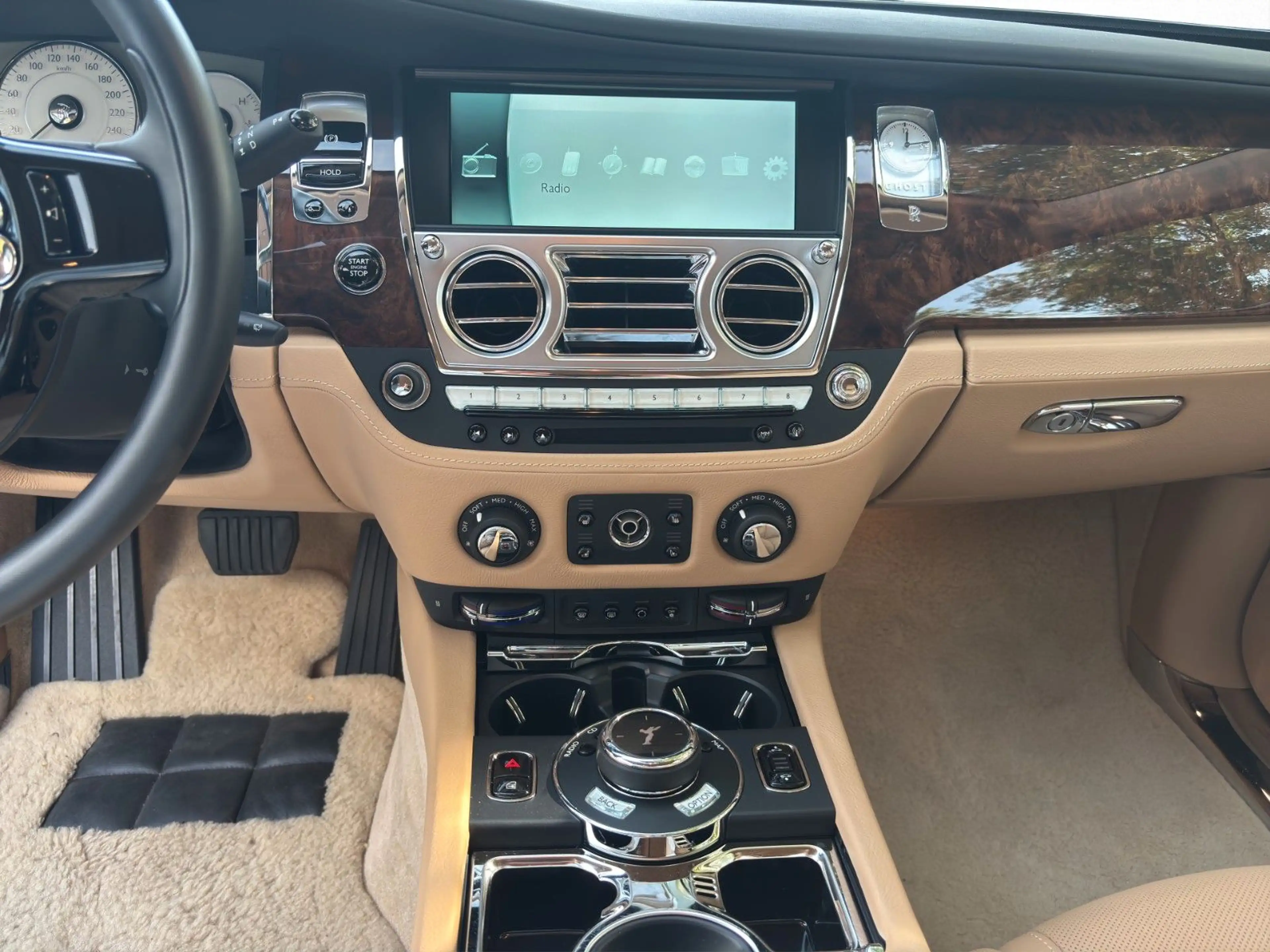 Rolls-Royce Ghost - — photo 13