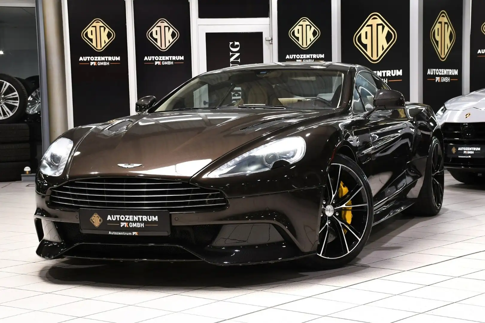 Aston Martin Vanquish 6.0 Carbon Bang & Olufsen Keramik Brun - 1